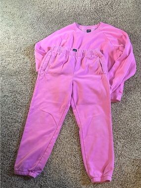GAP Bright Pink Women's Jogger Sweat Shirt and Sweatpants L/M